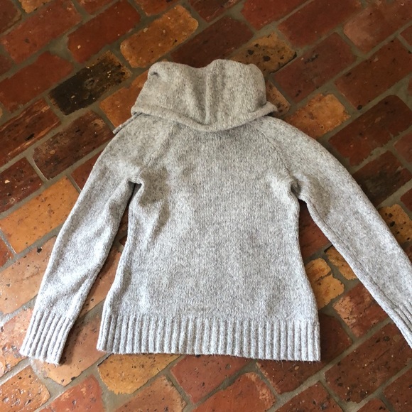 Eddie Bauer Cowl neck Gray Sweater szS - Picture 5 of 8